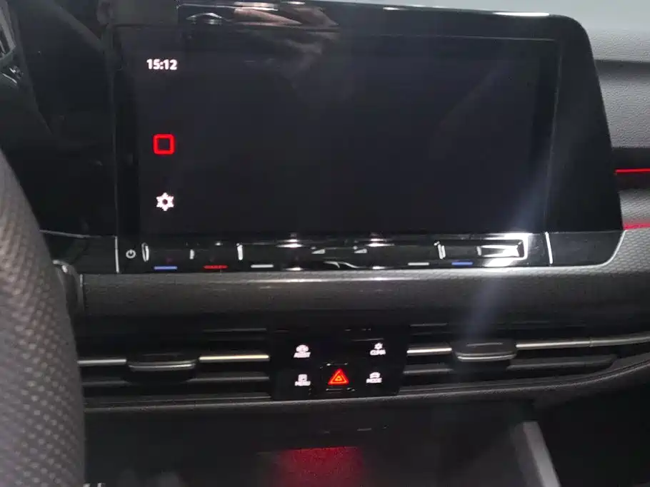 Volkswagen Golf GTI — фото 13
