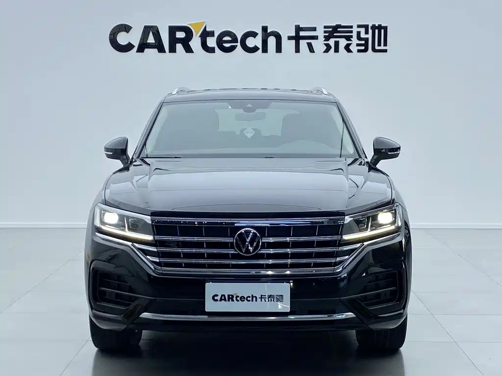 Volkswagen Touareg — фото 2
