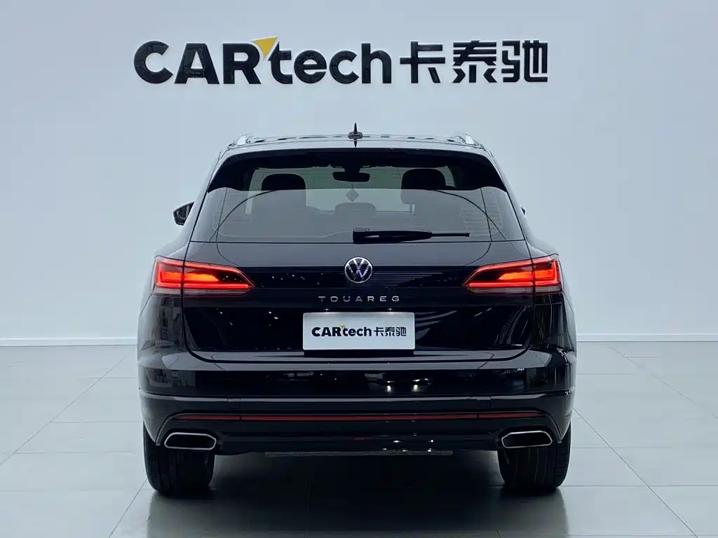Volkswagen Touareg — фото 5