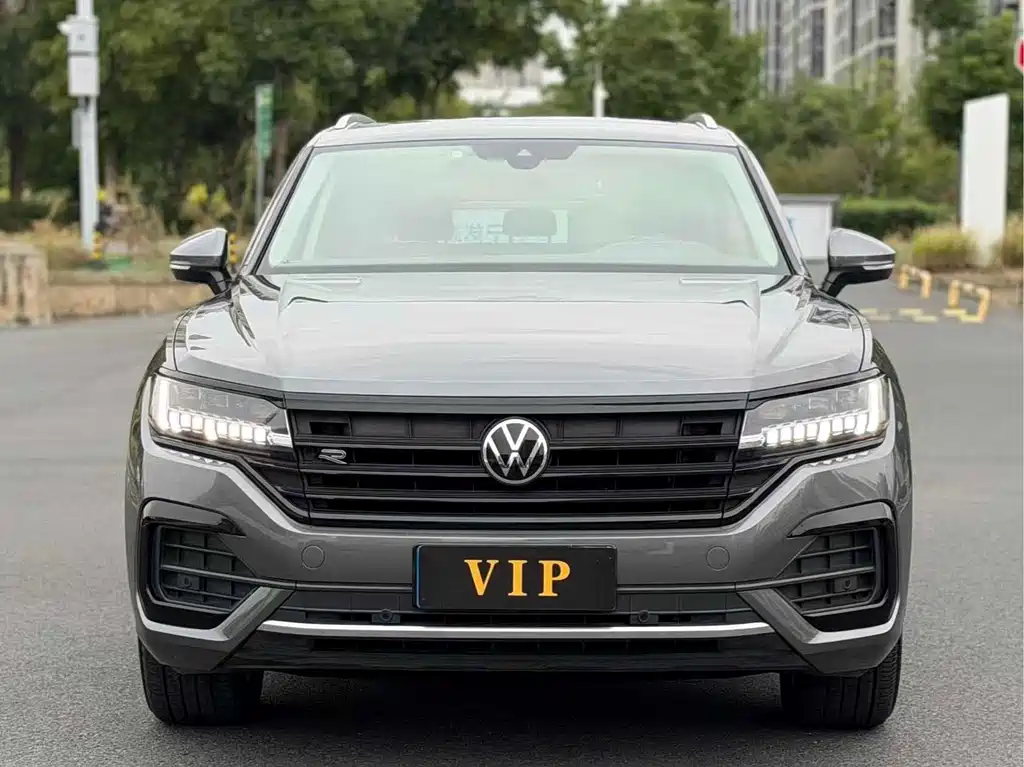 Volkswagen Touareg — фото 2