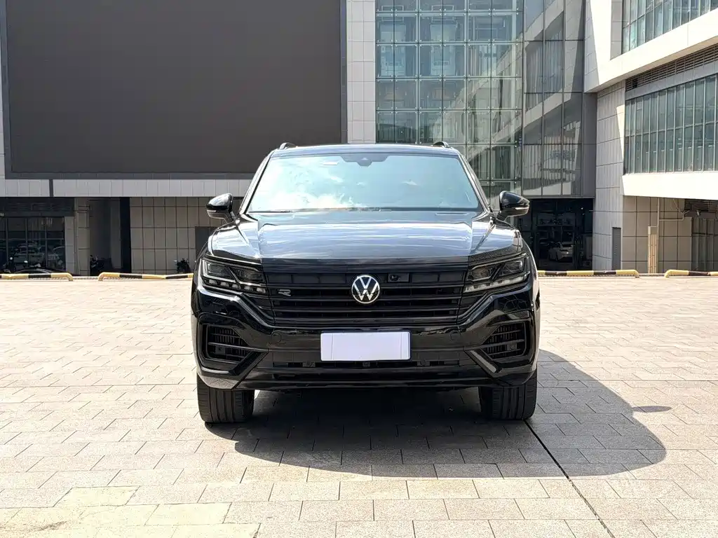 Volkswagen Touareg — фото 2