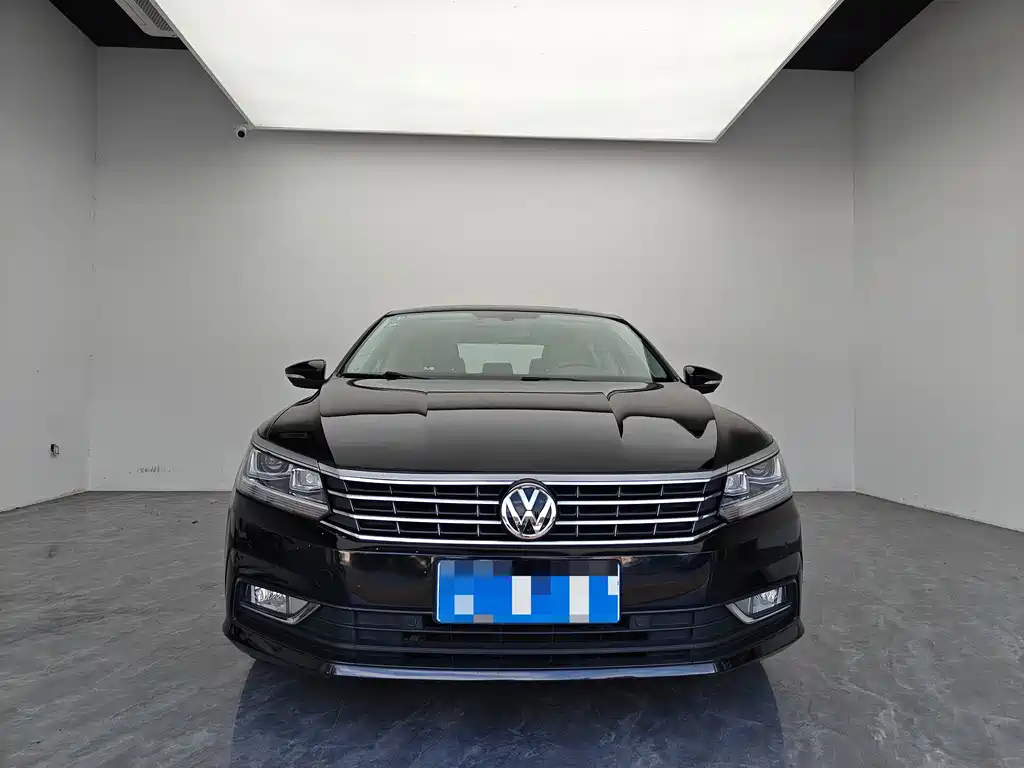 Volkswagen Passat — фото 2