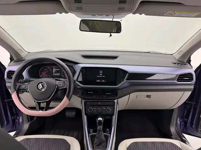 Volkswagen T-Cross — фото 3
