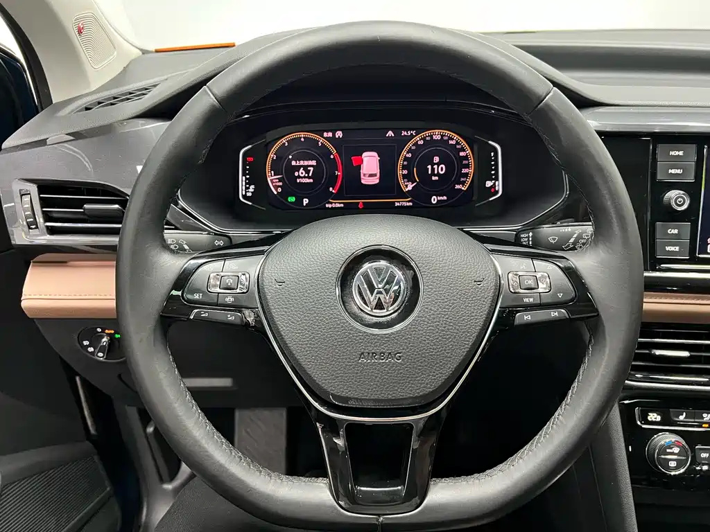 Volkswagen Tharu — фото 43