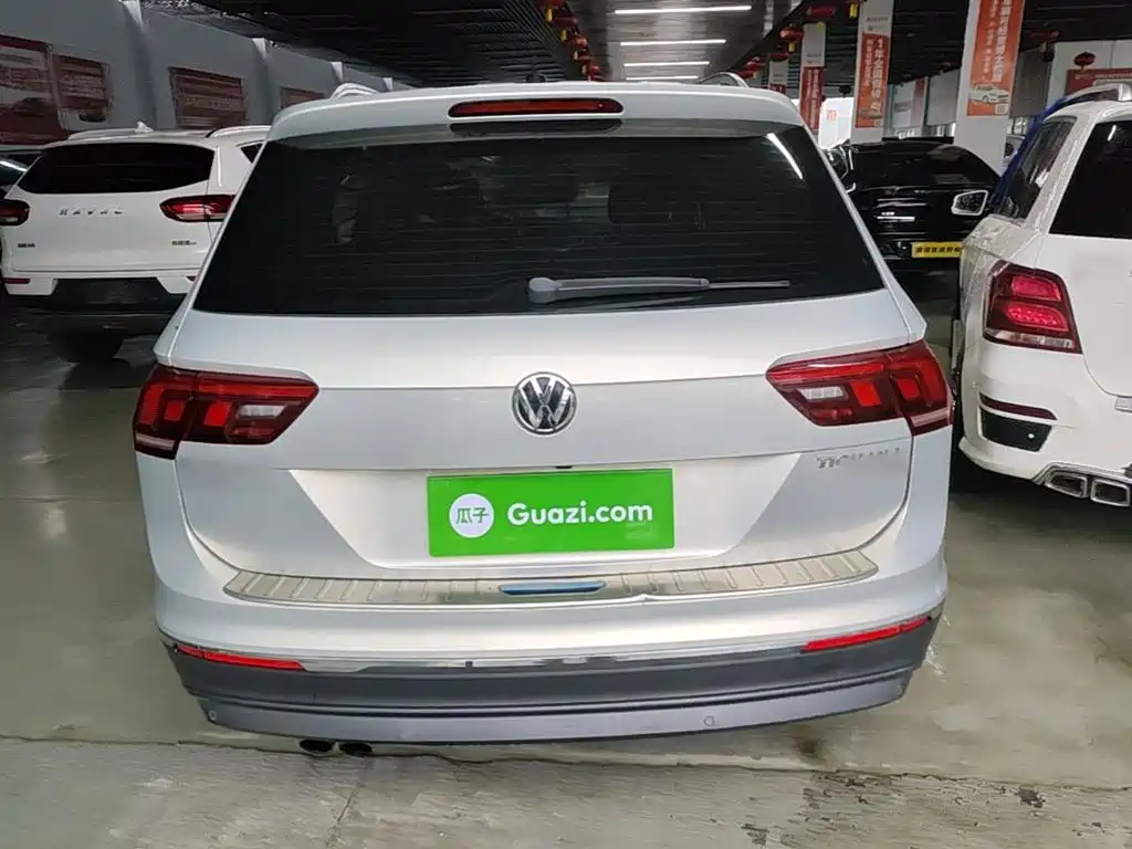 Volkswagen Tiguan L — фото 5