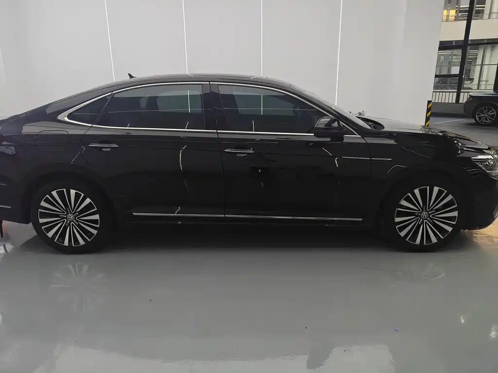Volkswagen Passat — фото 4