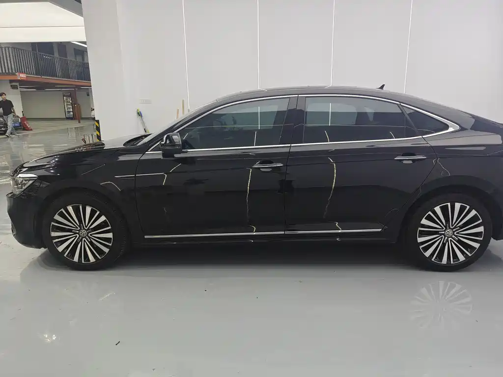 Volkswagen Passat — фото 5