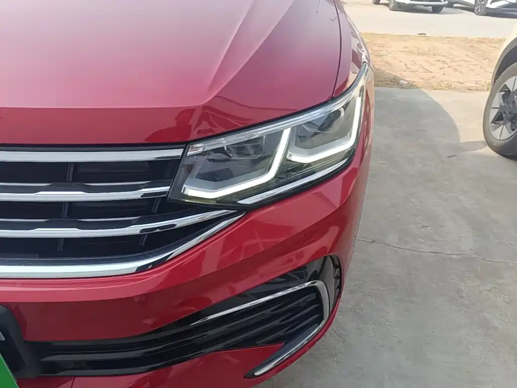 Volkswagen Tiguan X — фото 23