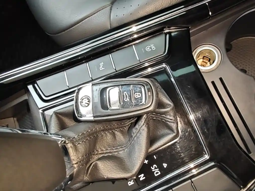 Volkswagen Phideon — фото 8