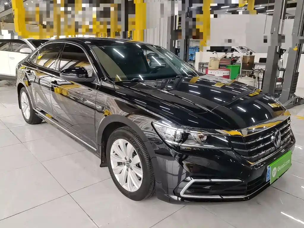 Volkswagen Passat — фото 3