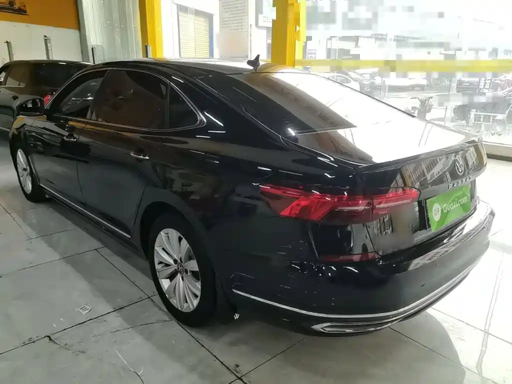 Volkswagen Passat — фото 4