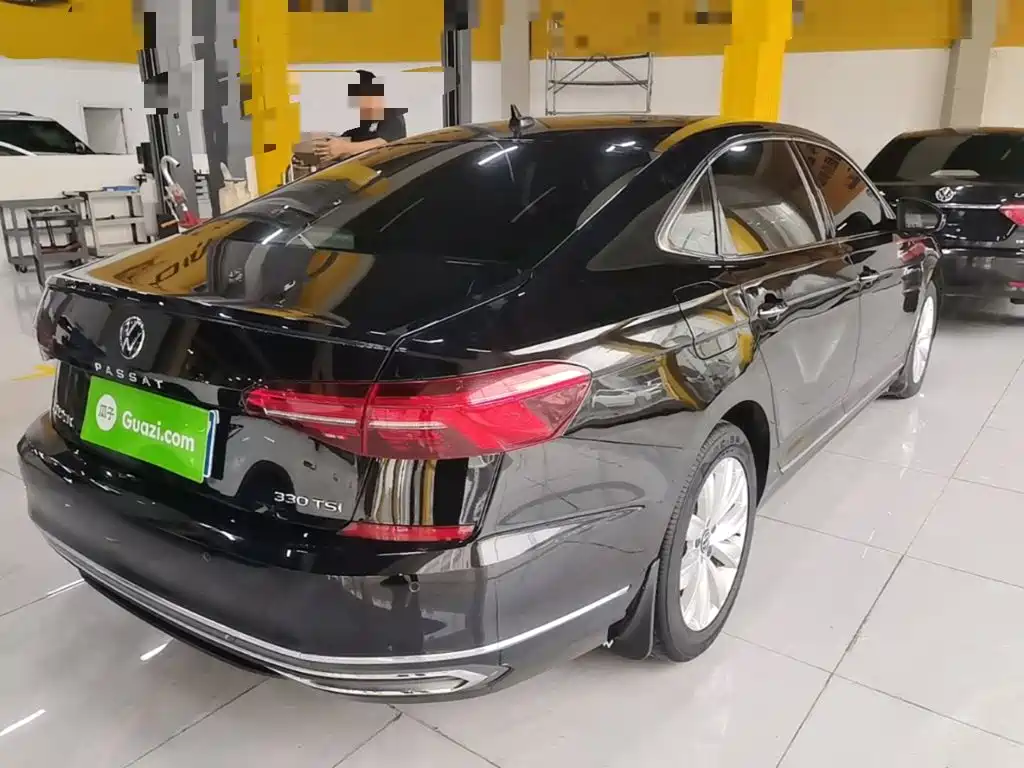 Volkswagen Passat — фото 6