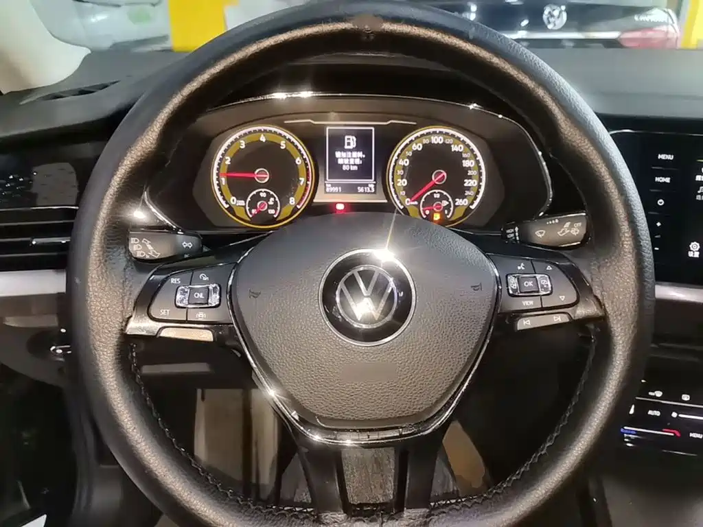 Volkswagen Passat — фото 10