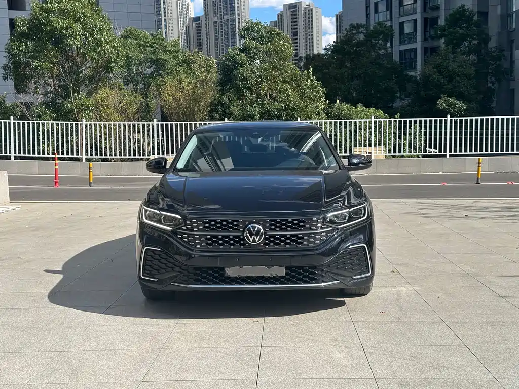 Volkswagen Passat — фото 3