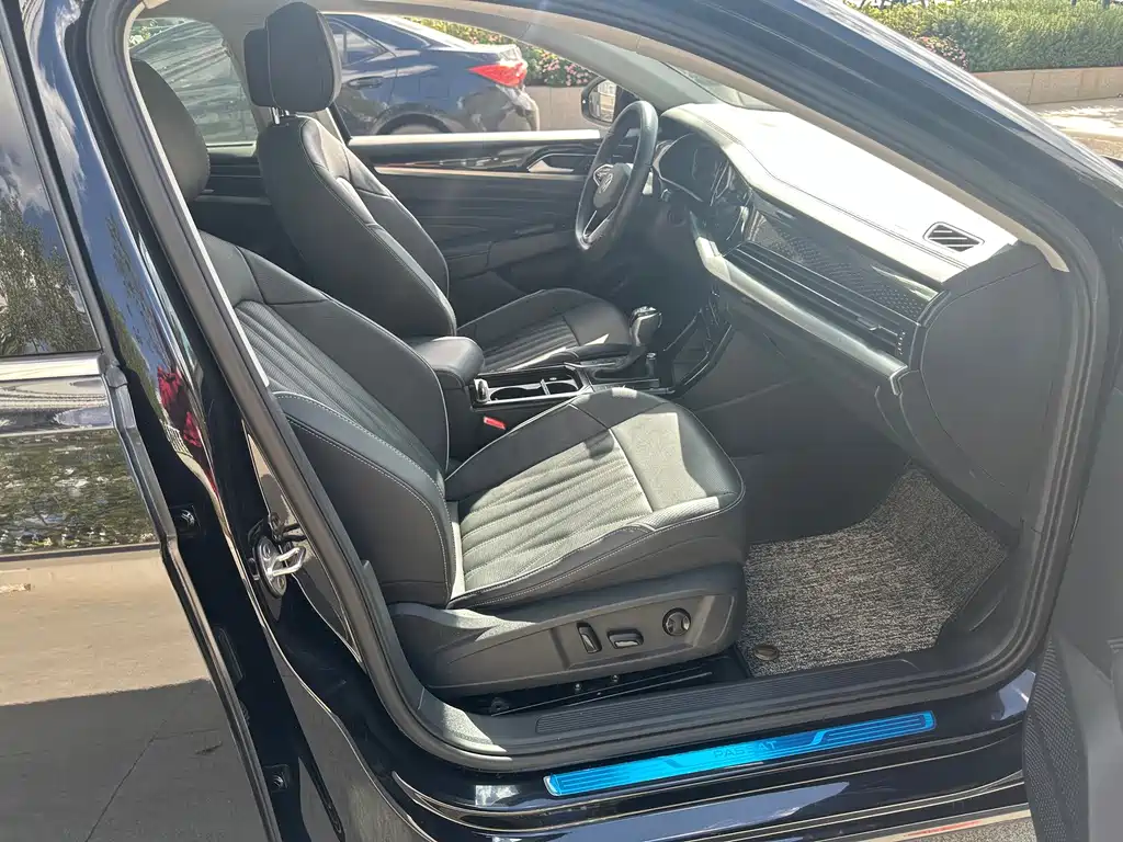Volkswagen Passat — фото 8