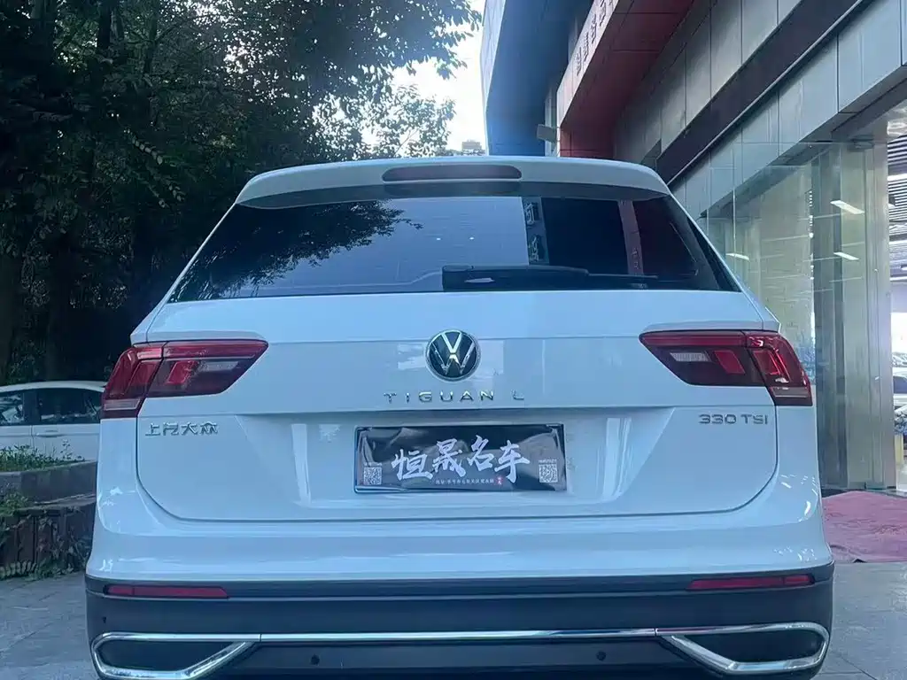 Volkswagen Tiguan L — фото 4