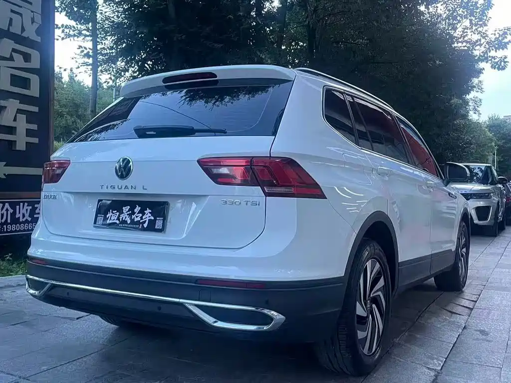 Volkswagen Tiguan L — фото 6