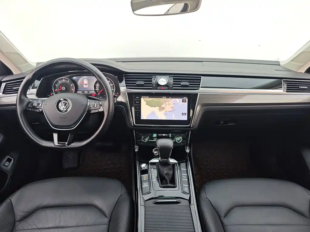 Volkswagen Phideon — фото 9