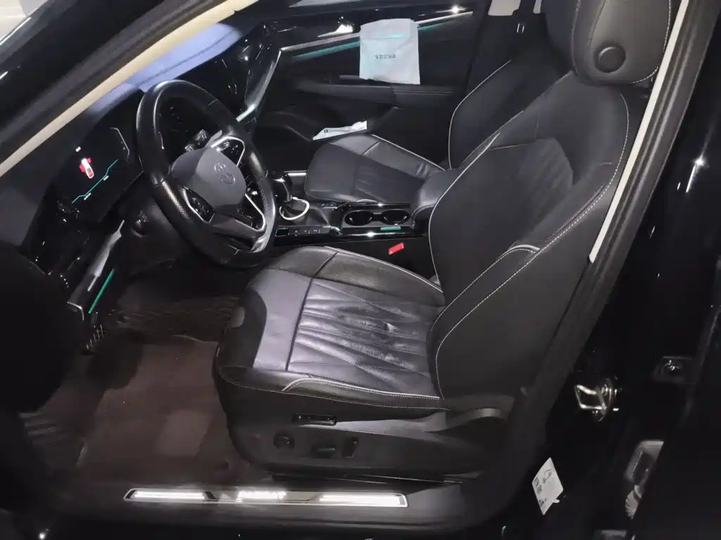 Volkswagen Passat — фото 7