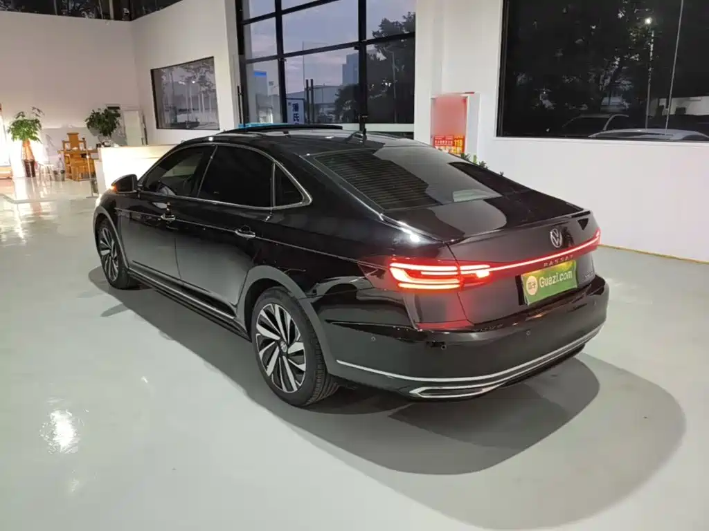 Volkswagen Passat — фото 4