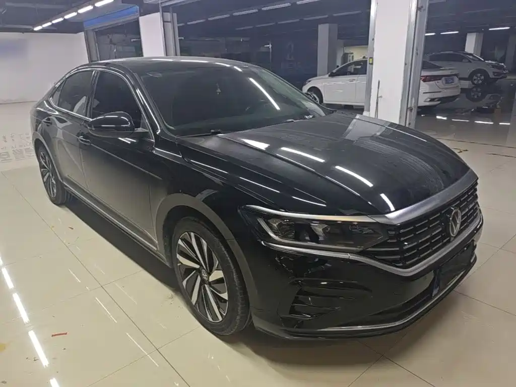 Volkswagen Passat — фото 3