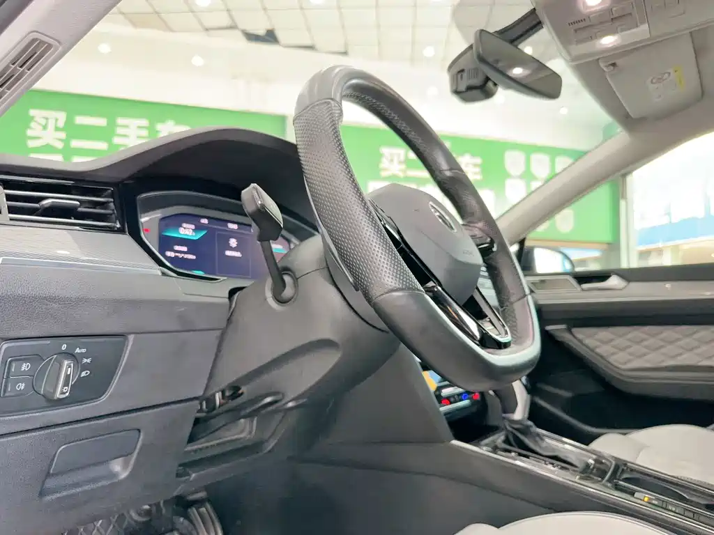 Volkswagen Magotan — фото 18