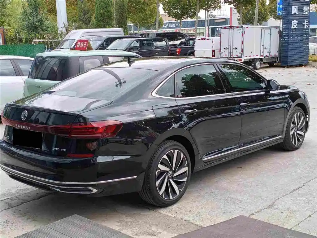 Volkswagen Passat — фото 4
