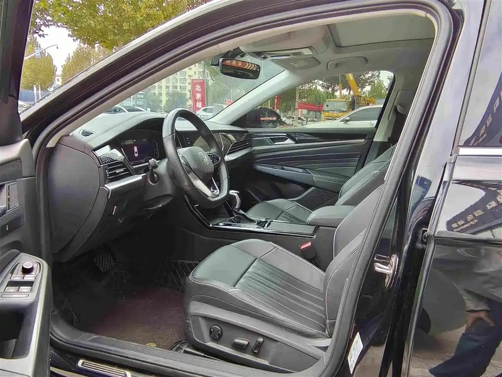 Volkswagen Passat — фото 5