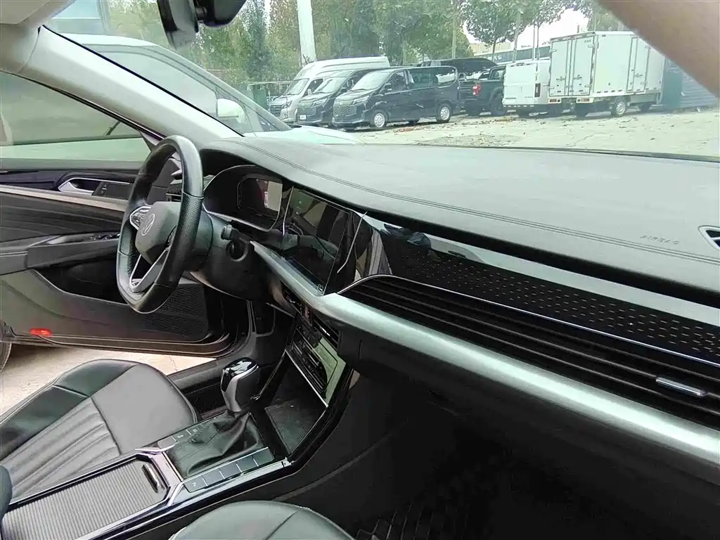 Volkswagen Passat — фото 10