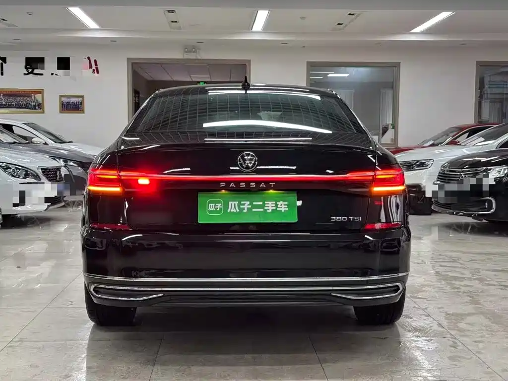 Volkswagen Passat — фото 5
