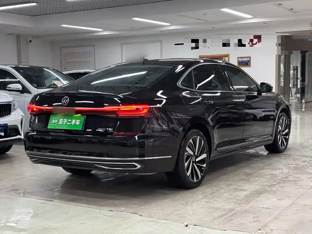 Volkswagen Passat — фото 6