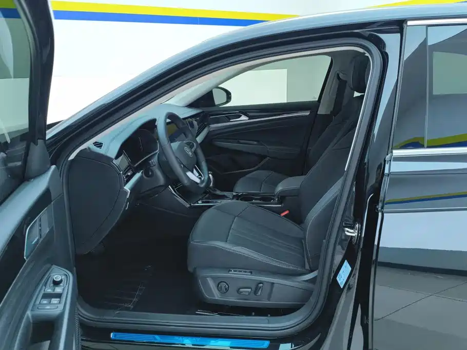 Volkswagen Passat — фото 9