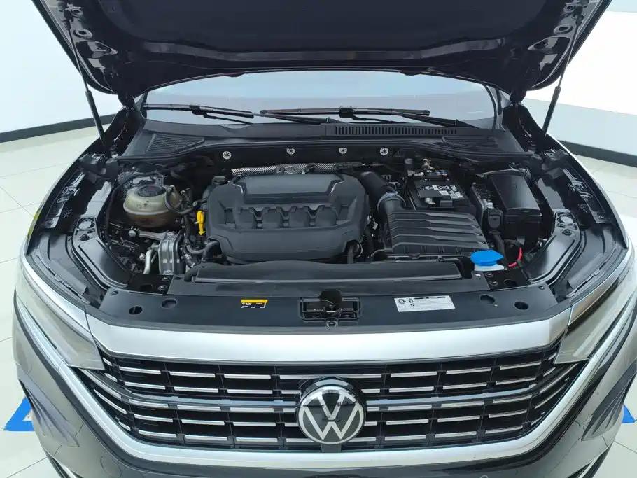 Volkswagen Passat — фото 10