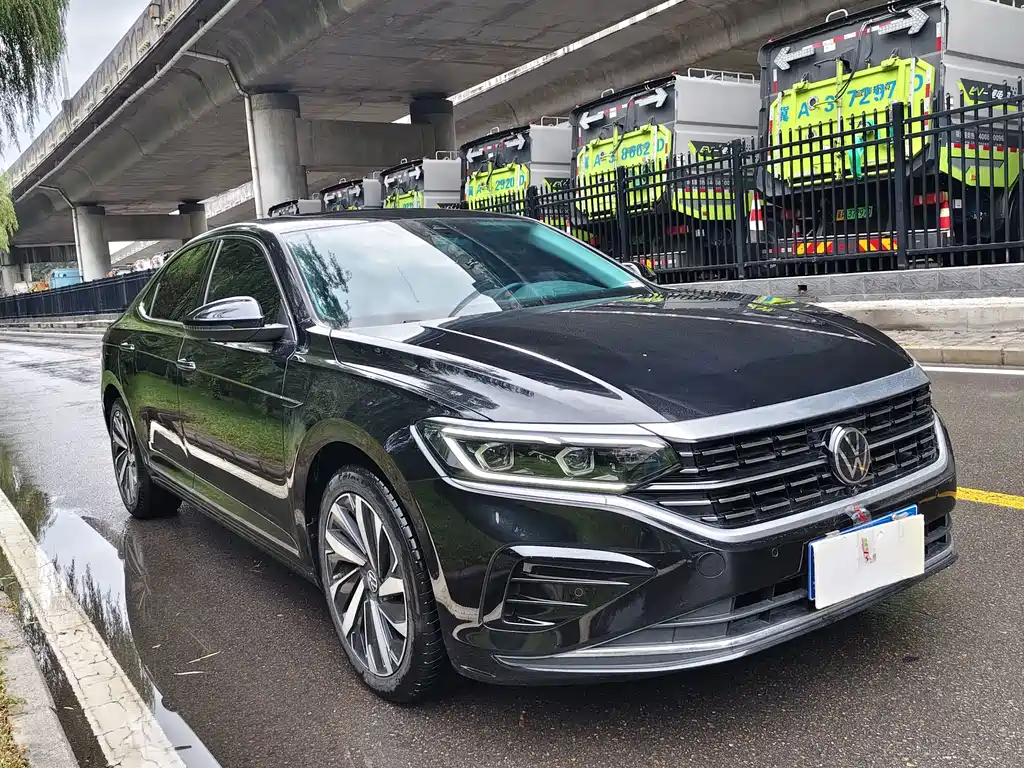Volkswagen Passat — фото 2