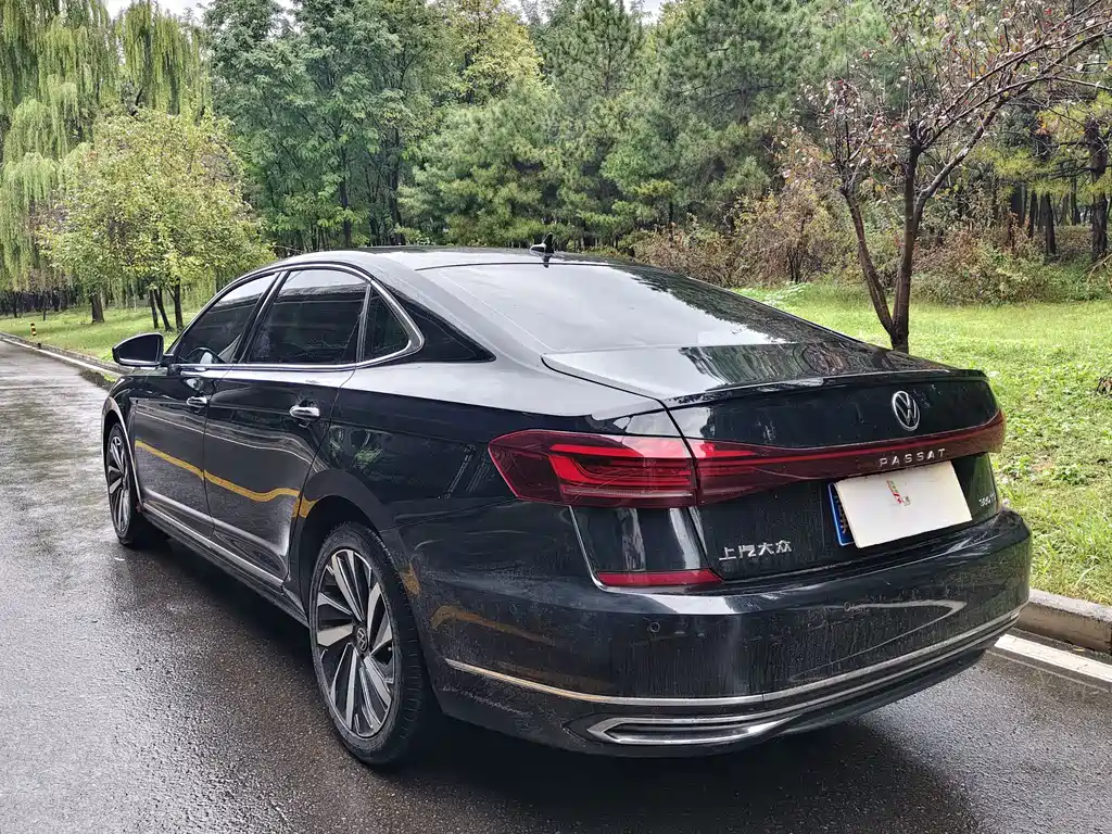 Volkswagen Passat — фото 5