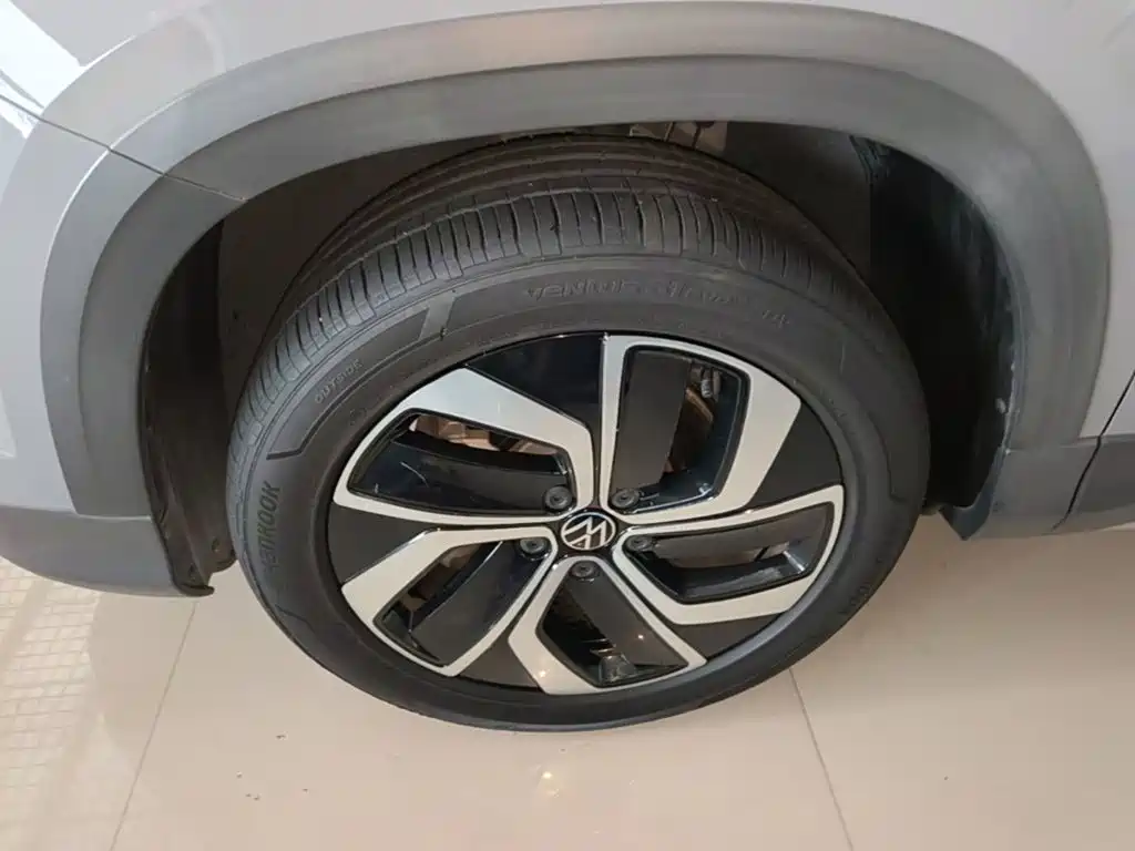 Volkswagen Tharu — фото 22