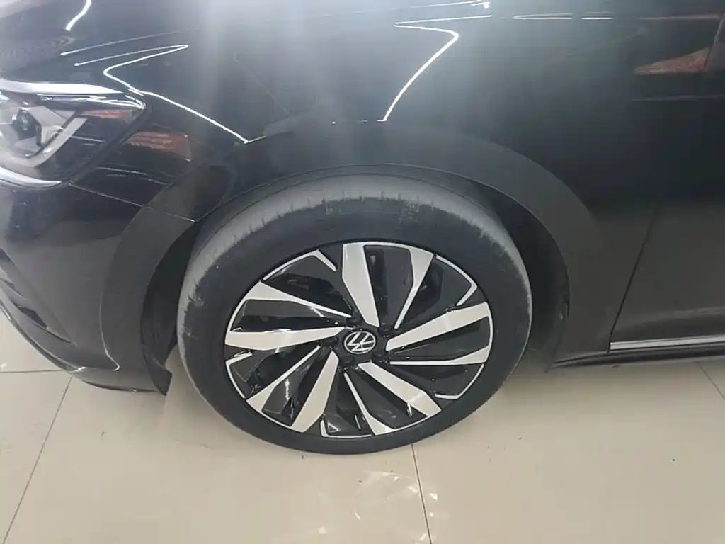 Volkswagen Passat — фото 22