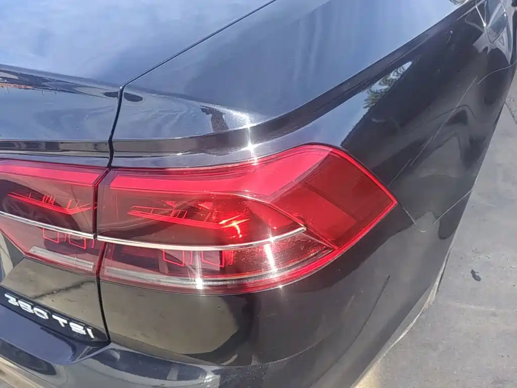 Volkswagen Phideon — фото 7
