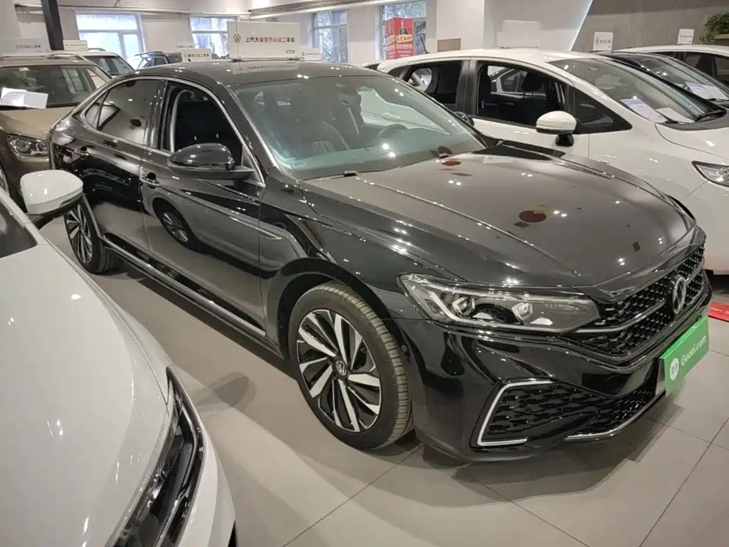 Volkswagen Passat — фото 3