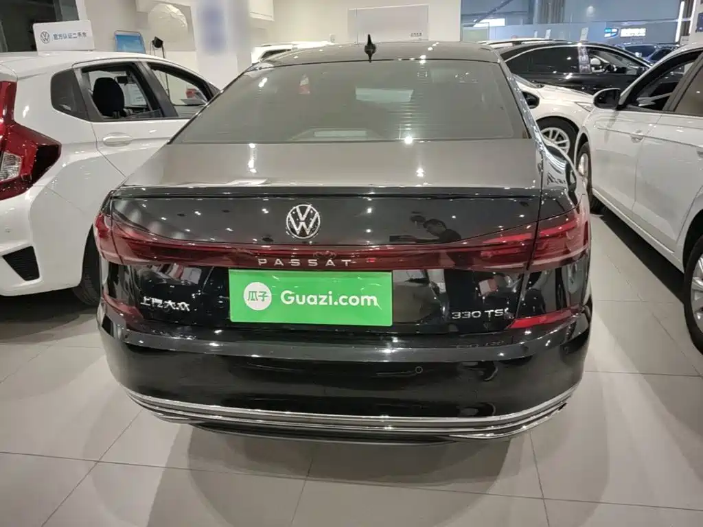 Volkswagen Passat — фото 5