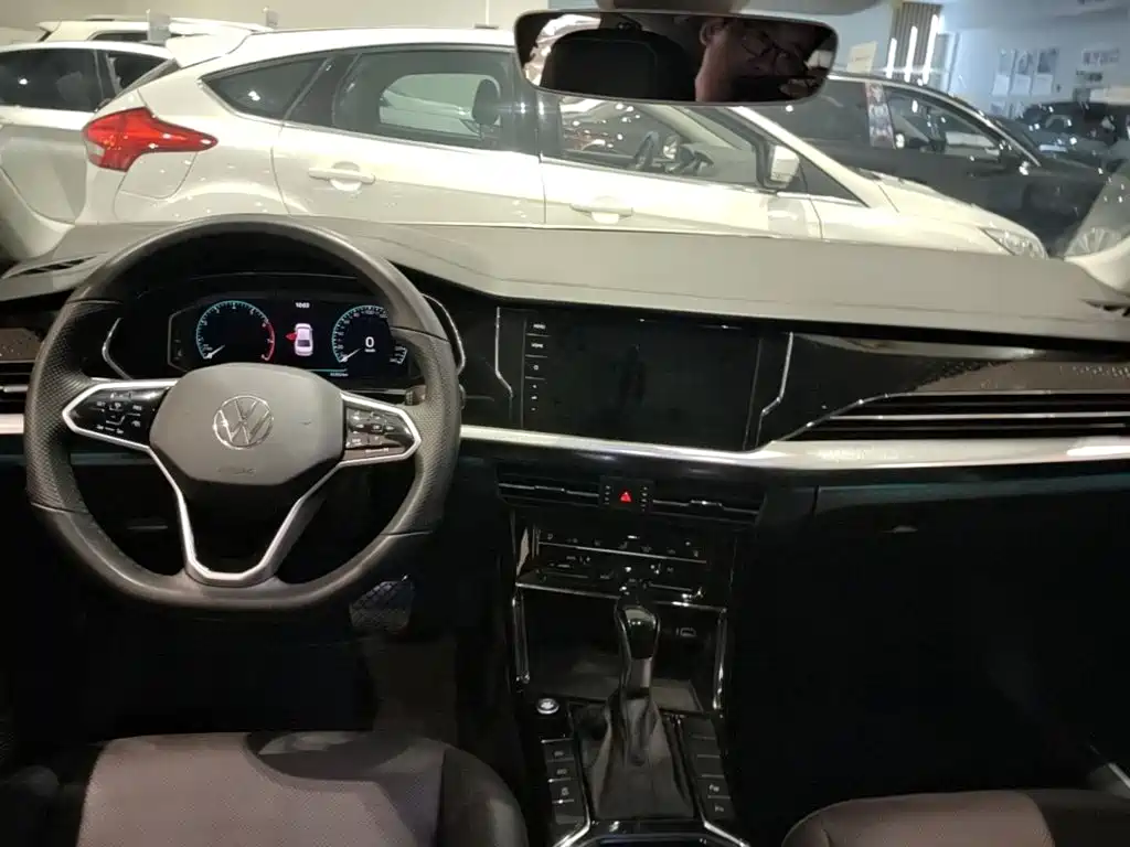 Volkswagen Passat — фото 9
