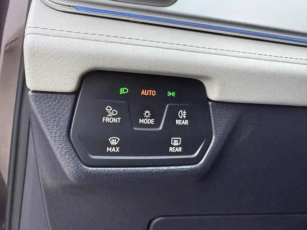 Volkswagen ID.6 Crozz — фото 10