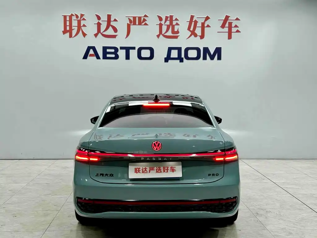 Volkswagen Passat — фото 5
