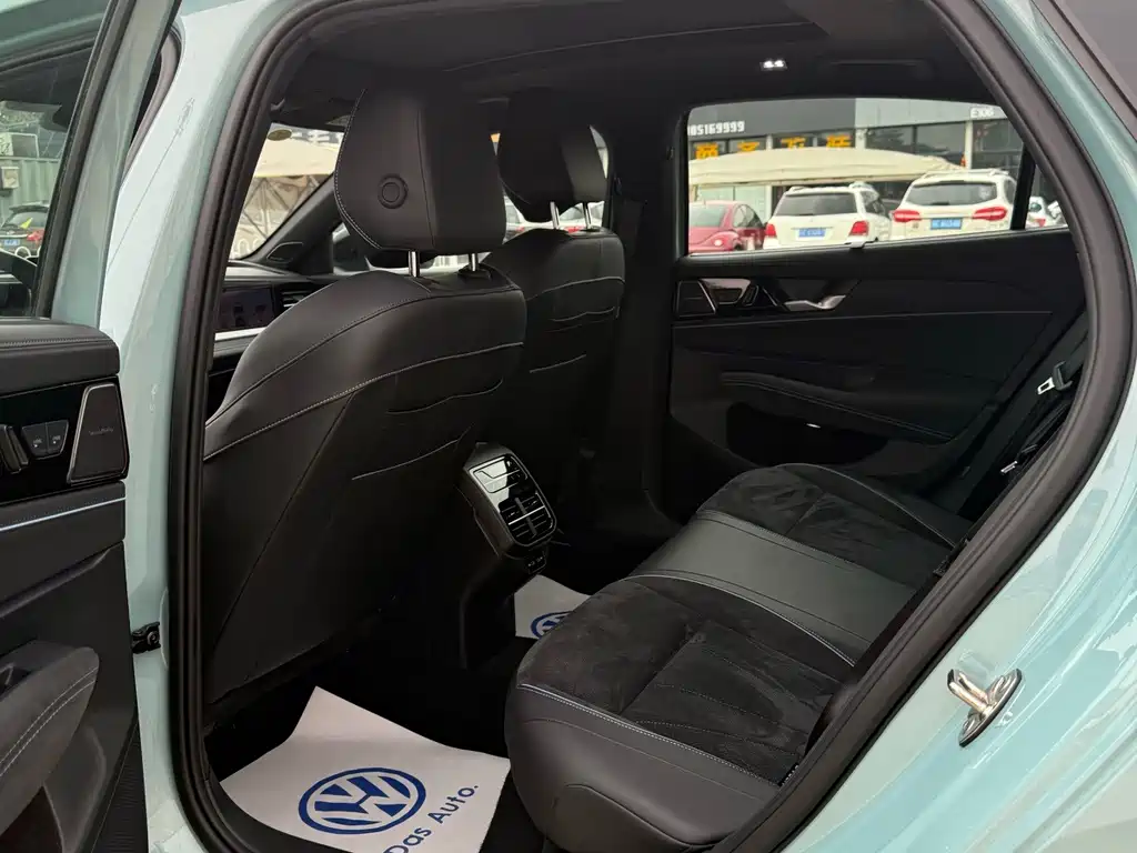 Volkswagen Passat — фото 6