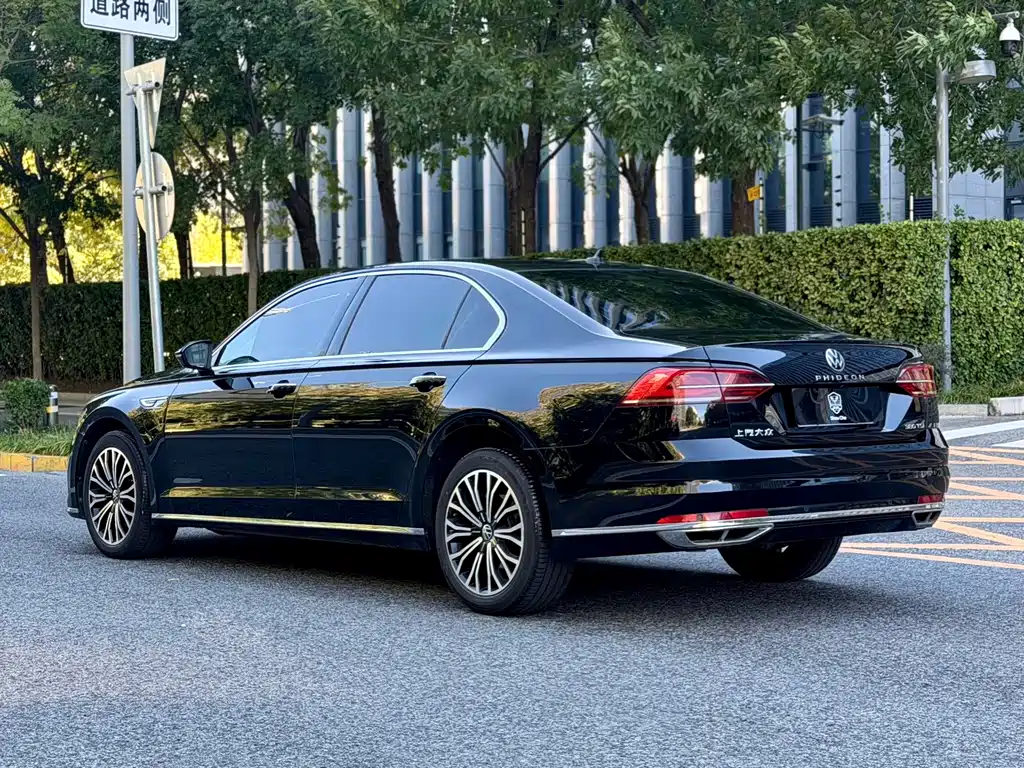 Volkswagen Phideon — фото 4