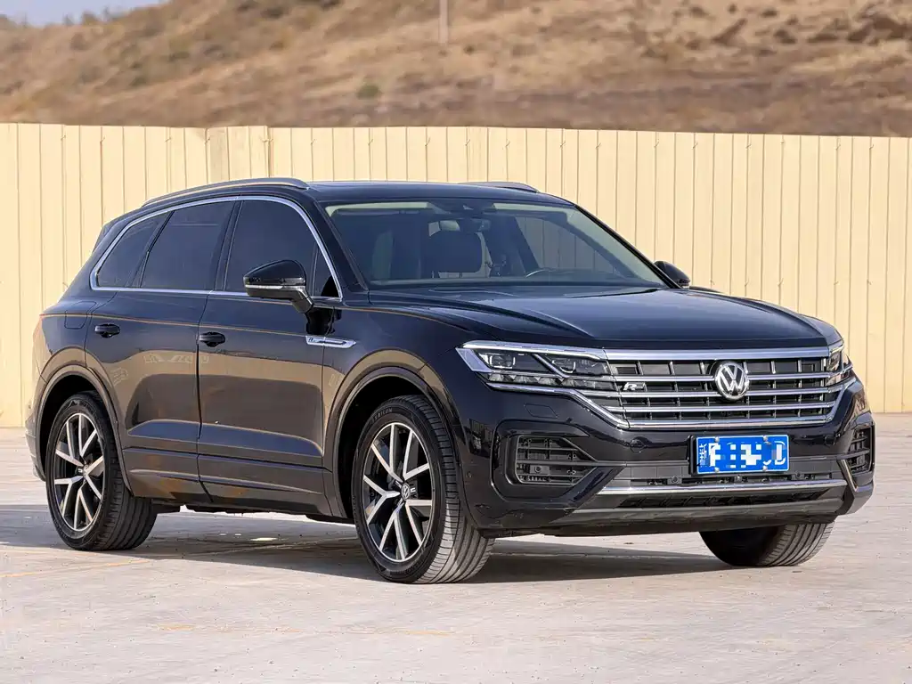 Volkswagen Touareg — фото 2