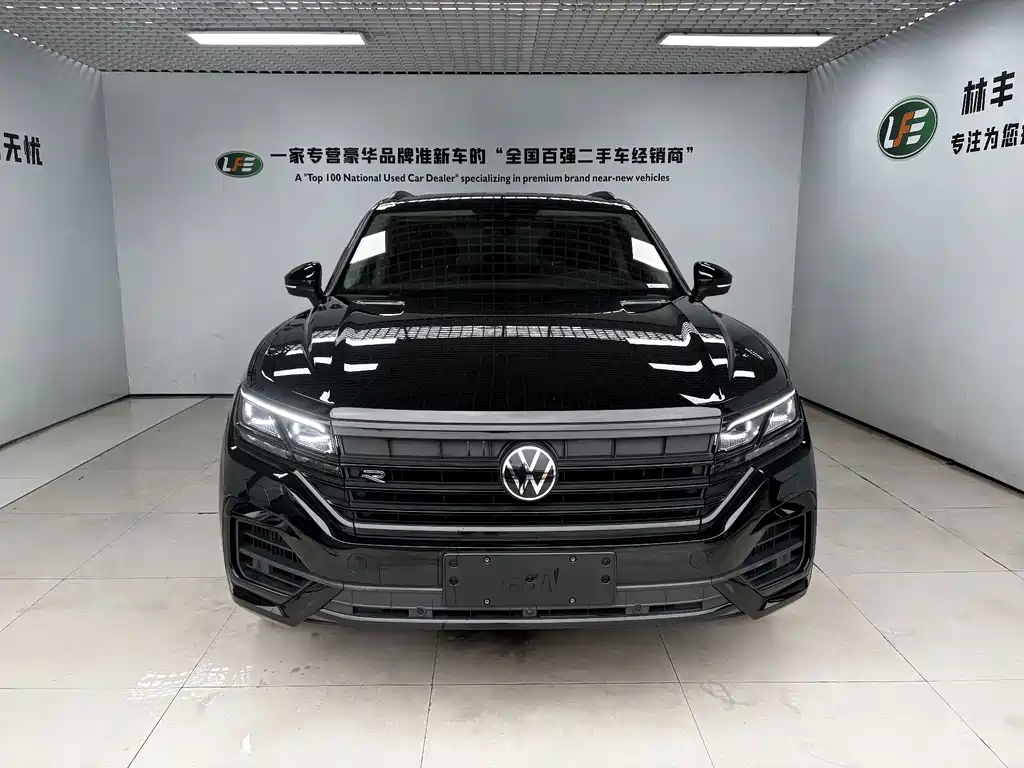 Volkswagen Touareg — фото 3