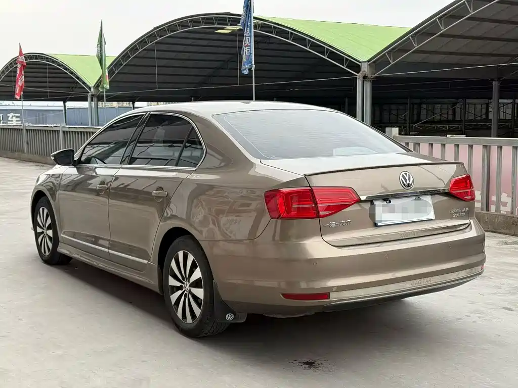 Volkswagen Sagitar — фото 4