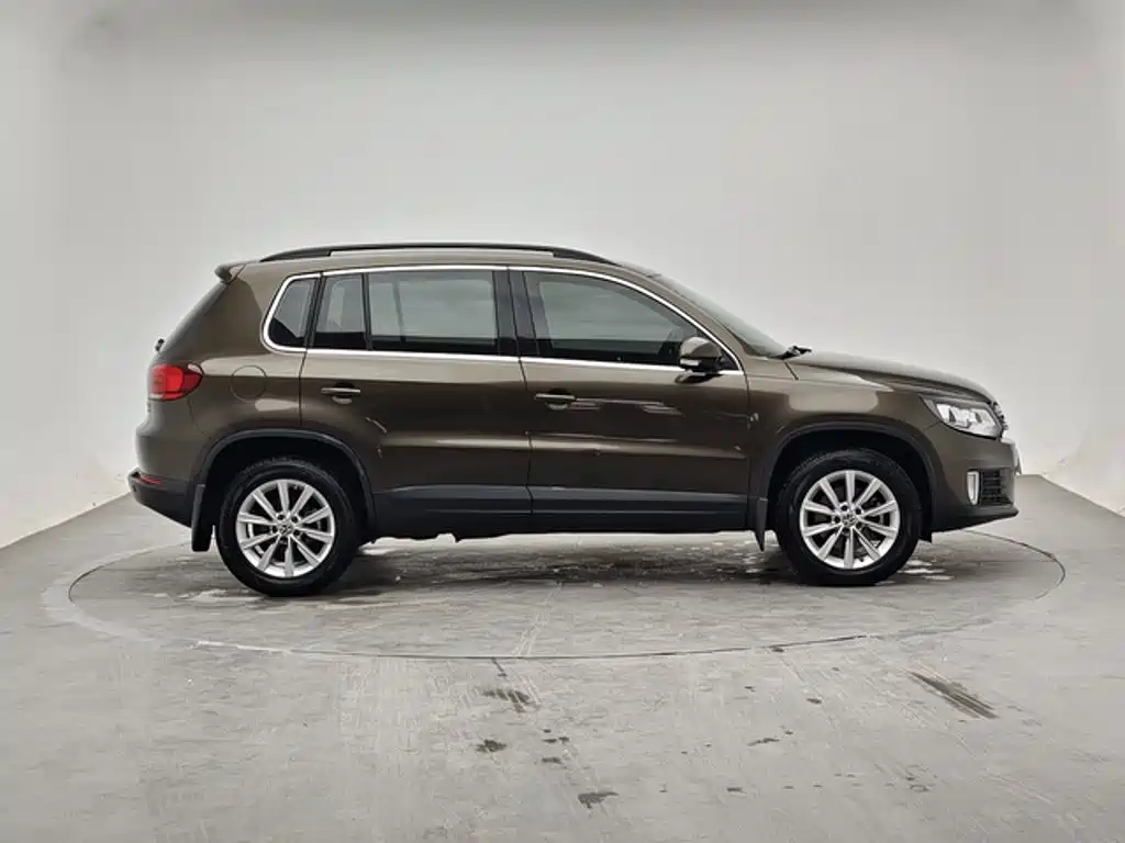 Volkswagen Tiguan — фото 3