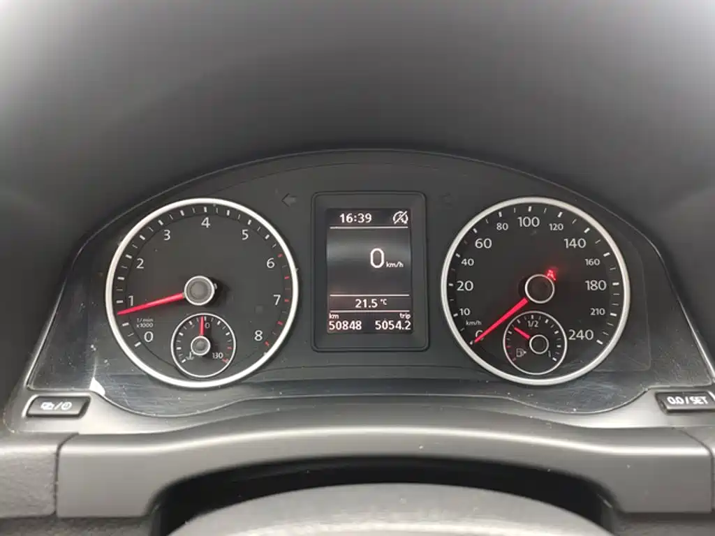 Volkswagen Tiguan — фото 5